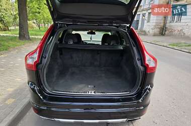 Внедорожник / Кроссовер Volvo XC60 2015 в 