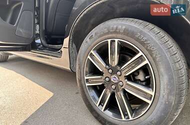 Внедорожник / Кроссовер Volvo XC60 2016 в 