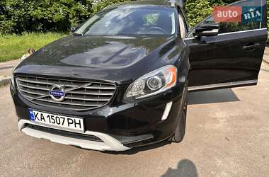 Внедорожник / Кроссовер Volvo XC60 2016 в 