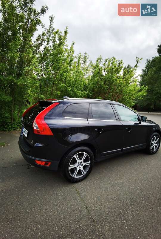 Внедорожник / Кроссовер Volvo XC60 2012 в Чернигове