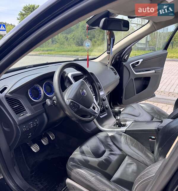 Внедорожник / Кроссовер Volvo XC60 2010 в Львове