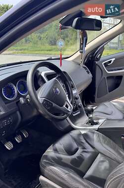 Внедорожник / Кроссовер Volvo XC60 2010 в 