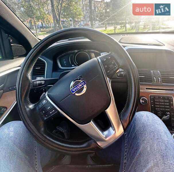 Внедорожник / Кроссовер Volvo XC60 2014 в Хмельницком