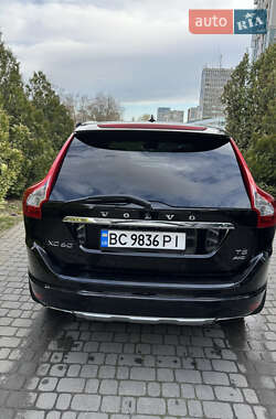 Внедорожник / Кроссовер Volvo XC60 2015 в 