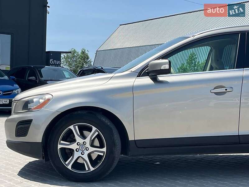 Позашляховик / Кросовер Volvo XC60 2012 в Львові