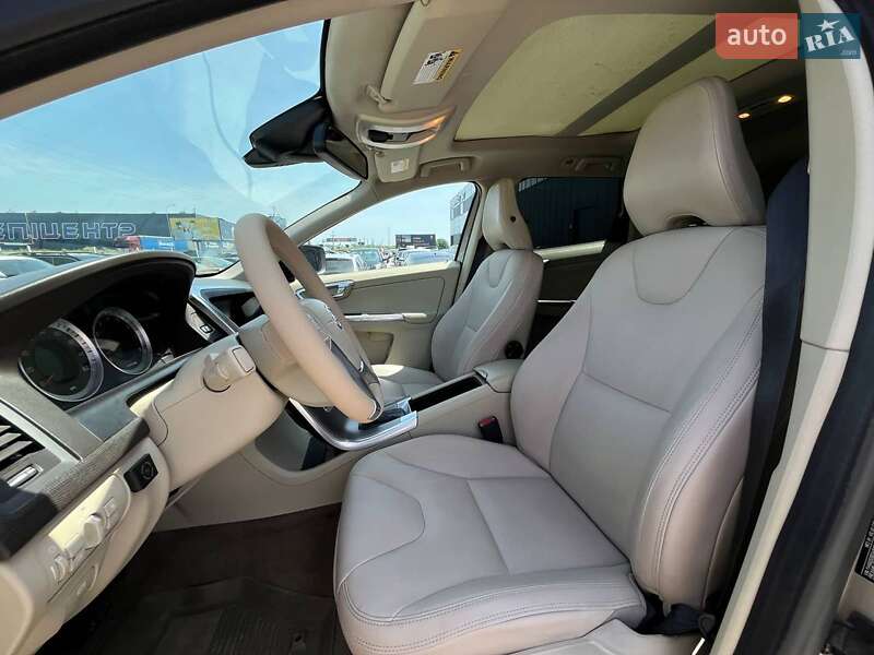 Позашляховик / Кросовер Volvo XC60 2012 в Львові