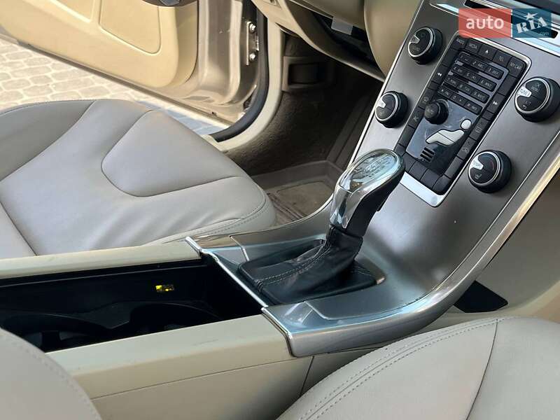 Позашляховик / Кросовер Volvo XC60 2012 в Львові