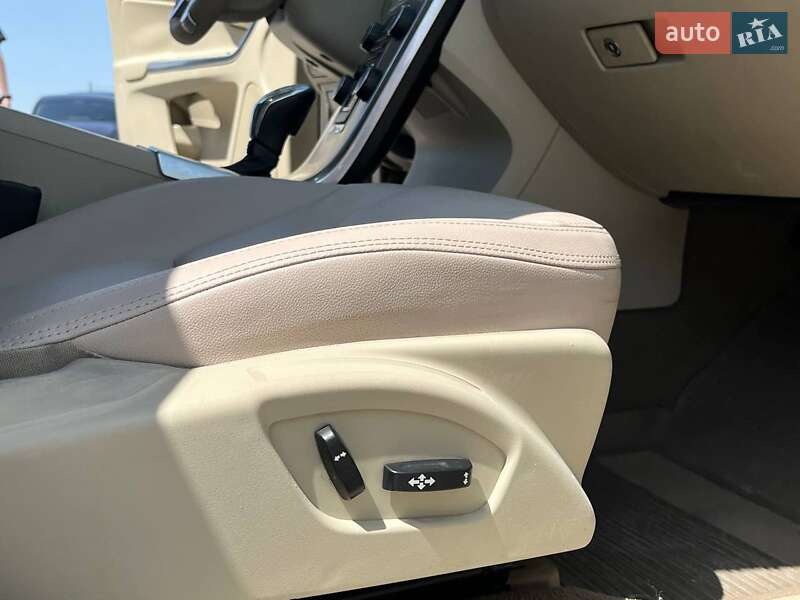 Позашляховик / Кросовер Volvo XC60 2012 в Львові