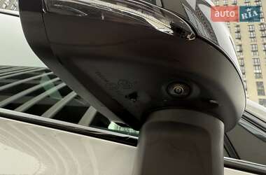 Внедорожник / Кроссовер Volvo XC60 2023 в 