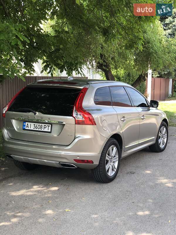 Внедорожник / Кроссовер Volvo XC60 2015 в Броварах