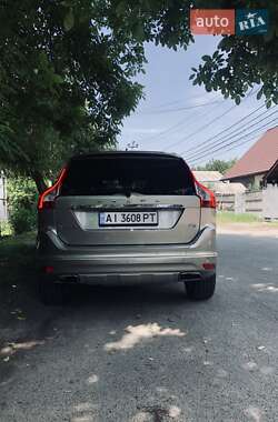 Внедорожник / Кроссовер Volvo XC60 2015 в 