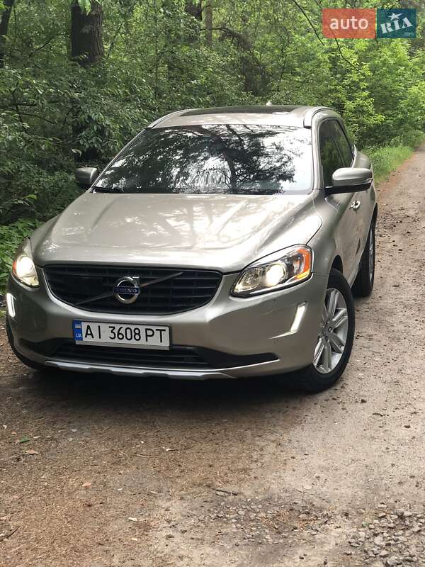 Внедорожник / Кроссовер Volvo XC60 2015 в Броварах