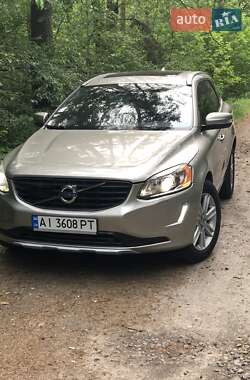 Внедорожник / Кроссовер Volvo XC60 2015 в 