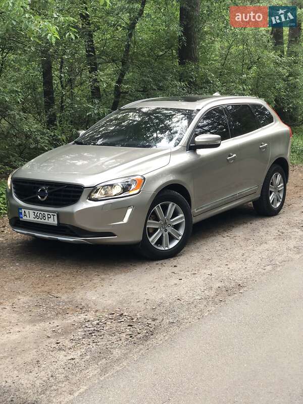 Внедорожник / Кроссовер Volvo XC60 2015 в Броварах