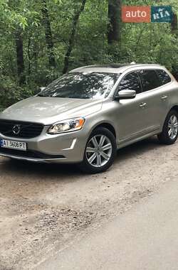 Внедорожник / Кроссовер Volvo XC60 2015 в 