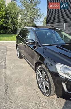 Внедорожник / Кроссовер Volvo XC60 2016 в 