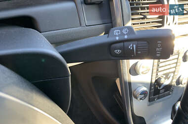 Внедорожник / Кроссовер Volvo XC60 2014 в 