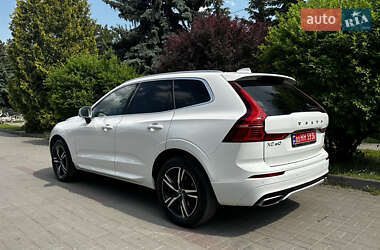 Внедорожник / Кроссовер Volvo XC60 2019 в 