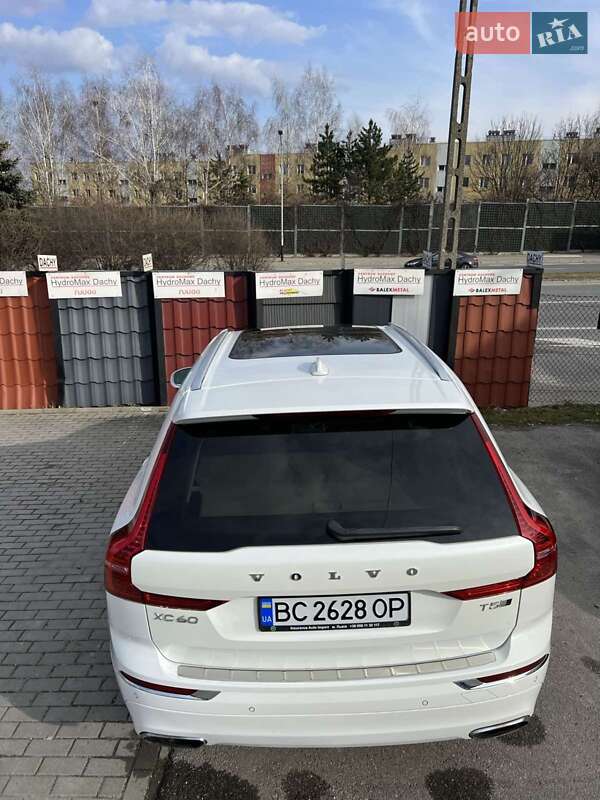 Позашляховик / Кросовер Volvo XC60 2017 в Львові