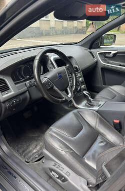 Внедорожник / Кроссовер Volvo XC60 2015 в 