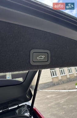 Внедорожник / Кроссовер Volvo XC60 2015 в 