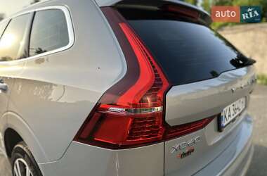 Внедорожник / Кроссовер Volvo XC60 2021 в 