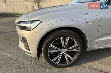 Внедорожник / Кроссовер Volvo XC60 2021 в 