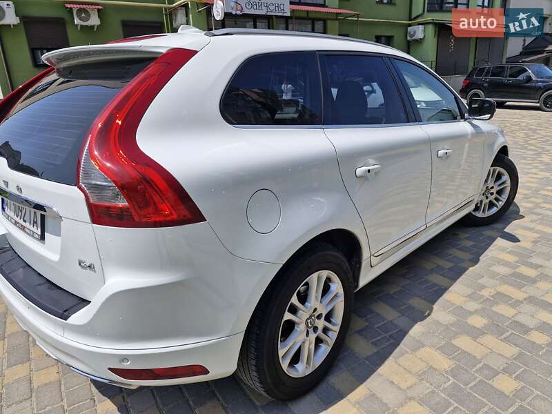 Внедорожник / Кроссовер Volvo XC60 2015 в Калуше