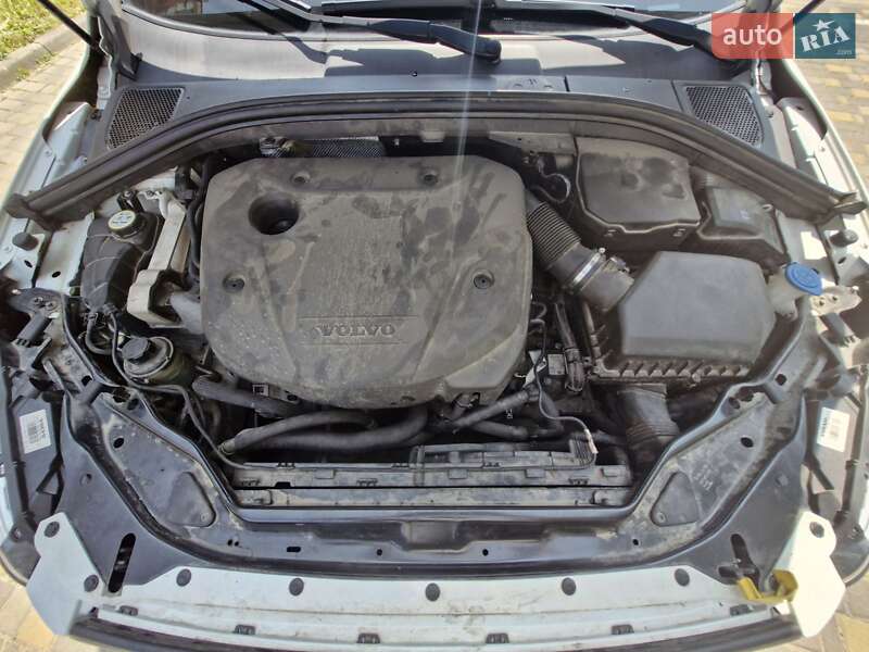 Внедорожник / Кроссовер Volvo XC60 2015 в Калуше
