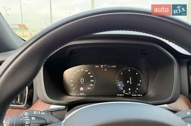Внедорожник / Кроссовер Volvo XC60 2020 в 