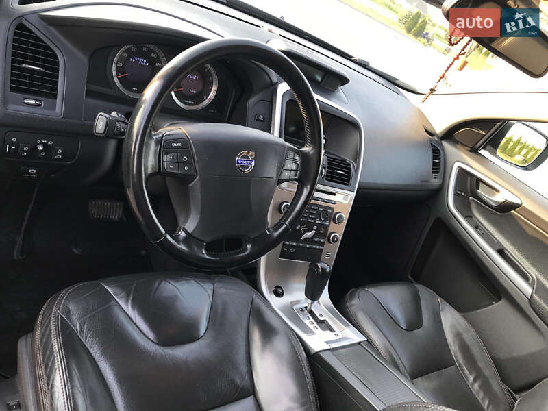 Внедорожник / Кроссовер Volvo XC60 2010 в Городке фото 8 Внедорожник / Кроссовер Volvo XC60 2010 в Городке