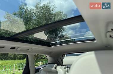 Внедорожник / Кроссовер Volvo XC60 2018 в 