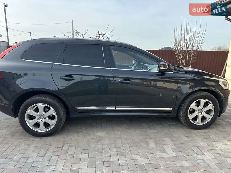 Позашляховик / Кросовер Volvo XC60 2014 в Києві