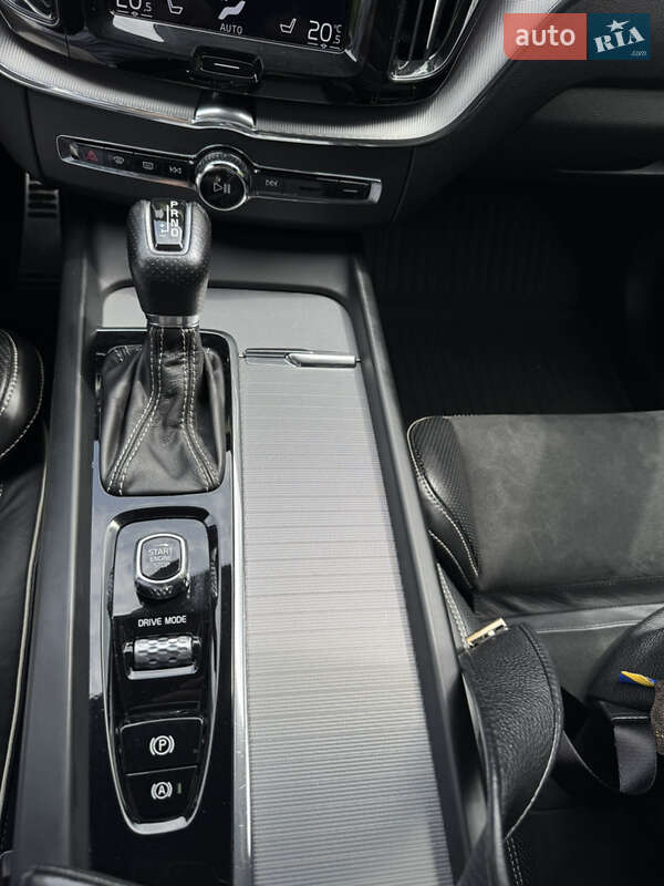 Внедорожник / Кроссовер Volvo XC60 2018 в Черкассах