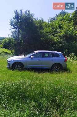 Внедорожник / Кроссовер Volvo XC60 2022 в 
