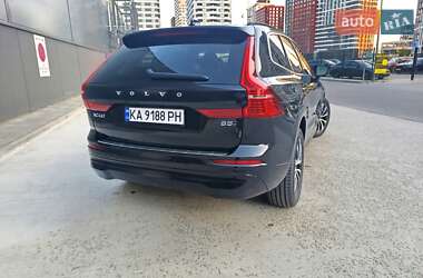 Внедорожник / Кроссовер Volvo XC60 2022 в 