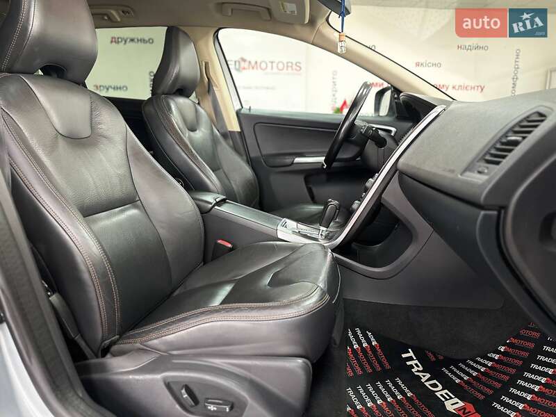 Внедорожник / Кроссовер Volvo XC60 2012 в Киеве
