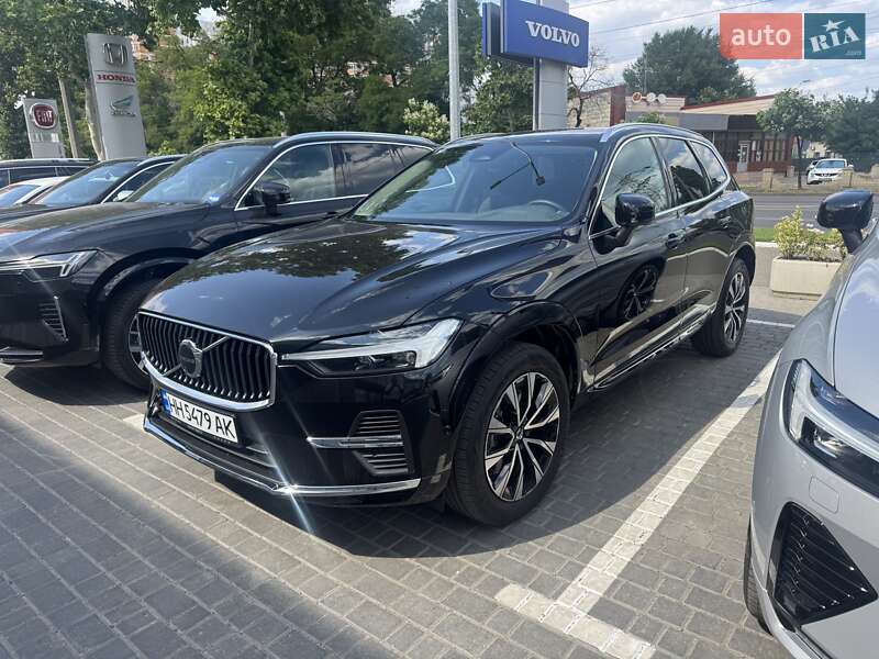 Volvo XC60 2022