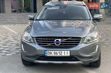 Внедорожник / Кроссовер Volvo XC60 2016 в 