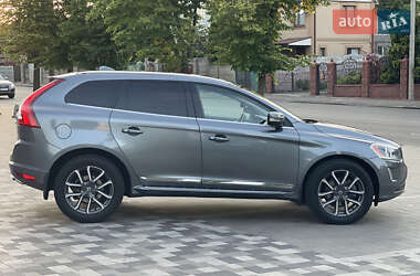 Внедорожник / Кроссовер Volvo XC60 2016 в 