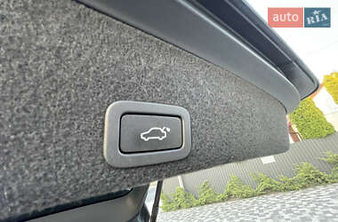 Внедорожник / Кроссовер Volvo XC60 2016 в 