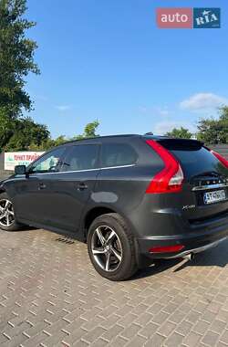 Внедорожник / Кроссовер Volvo XC60 2013 в 