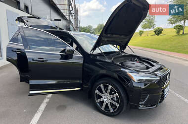 Внедорожник / Кроссовер Volvo XC60 2021 в 