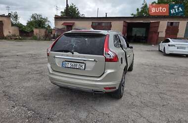 Внедорожник / Кроссовер Volvo XC60 2017 в 
