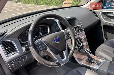 Внедорожник / Кроссовер Volvo XC60 2016 в 