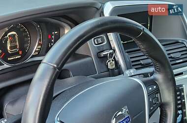 Внедорожник / Кроссовер Volvo XC60 2017 в 