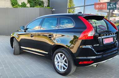 Внедорожник / Кроссовер Volvo XC60 2017 в 