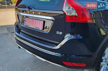 Внедорожник / Кроссовер Volvo XC60 2017 в 