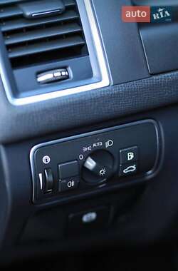 Внедорожник / Кроссовер Volvo XC60 2015 в 