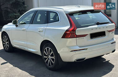 Внедорожник / Кроссовер Volvo XC60 2020 в 